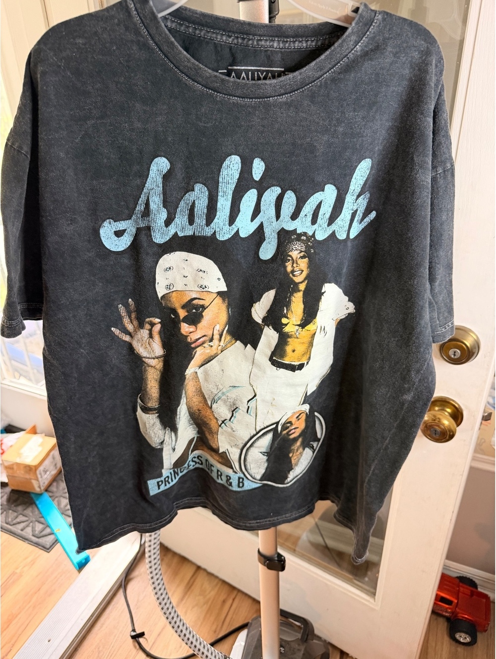 Aaliyah Princess of R&B Graphic T-Shirt Large Washed Black 100% Cotton